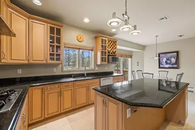 150 Trails End, New City, NY 10956 - Photo 15
