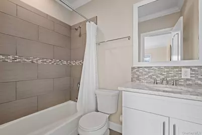 490 Montauk Highway, Southampton, NY 11968 - Photo 31