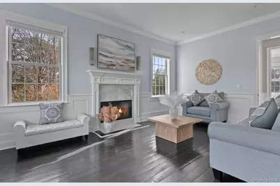 490 Montauk Highway, Southampton, NY 11968 - Photo 11