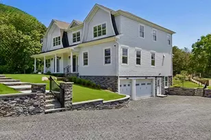490 Montauk Hwy, Southampton, NY 11968 - Photo 3