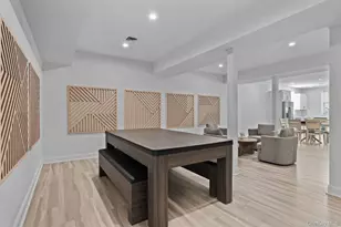 490 Montauk Hwy, Southampton, NY 11968 - Photo 35