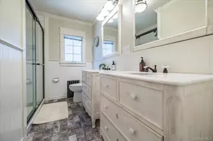 406 Jefferson St, Franklin Square, NY 11010 - Photo 19