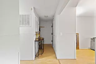 19 New Holland Village, Nanuet, NY 10954 - Photo 17