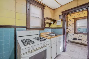 107-29 142nd St, Jamaica, NY 11435 - Photo 17