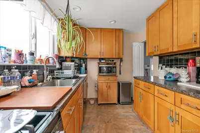 65 Liggett Road, Valley Stream, NY 11581 - Photo 7