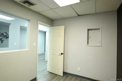 119 03 Jamaica, Richmond Hill, NY 11418 - Photo 9