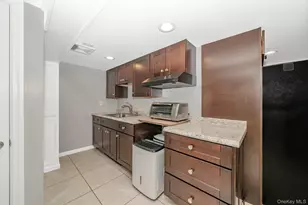 18 Byron Rd, Commack, NY 11725 - Photo 25