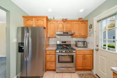 18 Byron Road, Commack, NY 11725 - Photo 13