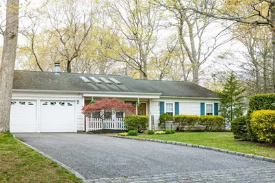 4 Mount Oak Place, Ridge, NY 11961 - Photo 1