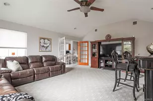 4 Mt Oak Pl, Ridge, NY 11961 - Photo 9