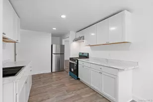 637 Violet Ave, Hyde Park, NY 12538 - Photo 9