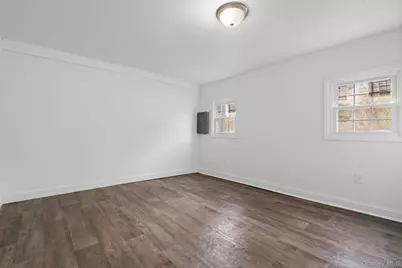 637 Violet Avenue, Hyde Park, NY 12538 - Photo 17