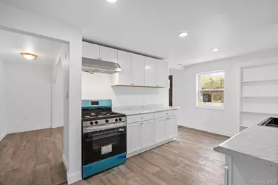 637 Violet Avenue, Hyde Park, NY 12538 - Photo 11
