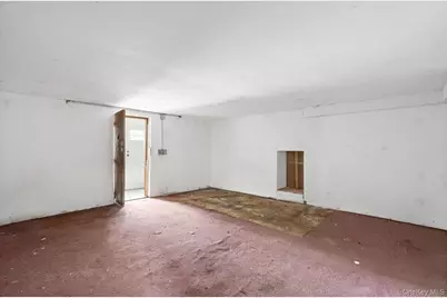 637 Violet Avenue, Hyde Park, NY 12538 - Photo 33