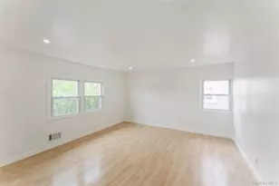 5 Edward Ave, Hicksville, NY 11801 - Photo 21
