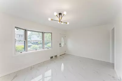 5 Edward Avenue, Hicksville, NY 11801 - Photo 7