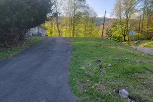 60 Mayer Dr, Suffern, NY 10901 - Photo 9