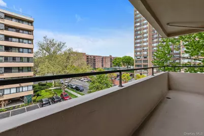 166-26 Powells Cove Boulevard #5D, Whitestone, NY 11357 - Photo 11