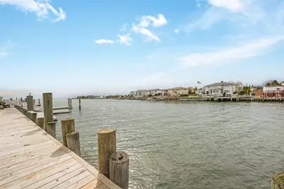 209 W Shore Drive, Massapequa, NY 11758 - Photo 45