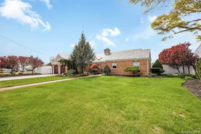 209 W Shore Drive, Massapequa, NY 11758 - Photo 7