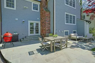 33 Lawrence Rd, Scarsdale, NY 10583 - Photo 3