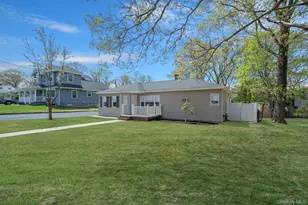 94 Rosemary Ln, Centereach, NY 11720 - Photo 29