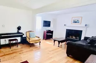 66 Corbin Ave, Shirley, NY 11967 - Photo 5