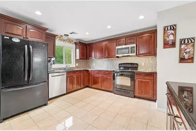 100 Fairmont Road, Mahopac, NY 10541 - Photo 13