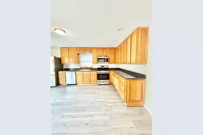 164 Rossiter Avenue, Yonkers, NY 10701 - Photo 9
