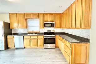 164 Rossiter Ave, Yonkers, NY 10701 - Photo 9