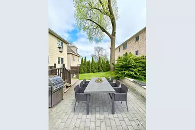 164 Rossiter Avenue, Yonkers, NY 10701 - Photo 13