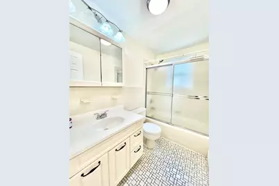 164 Rossiter Avenue, Yonkers, NY 10701 - Photo 37