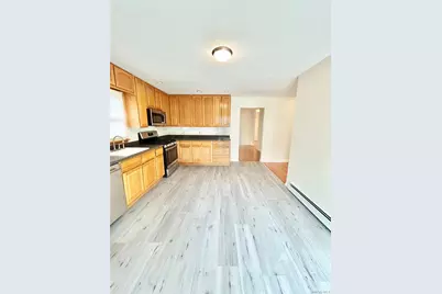 164 Rossiter Avenue, Yonkers, NY 10701 - Photo 11