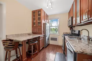 71 Lawrence Park Crescent, Bronxville, NY 10708 - Photo 9