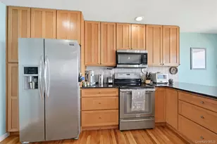 16 Makamah Beach Rd, Northport, NY 11768 - Photo 11