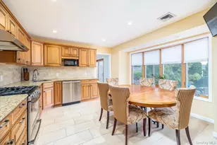 142 E Shore Dr, Massapequa, NY 11758 - Photo 13