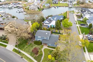 142 E Shore Dr, Massapequa, NY 11758 - Photo 7