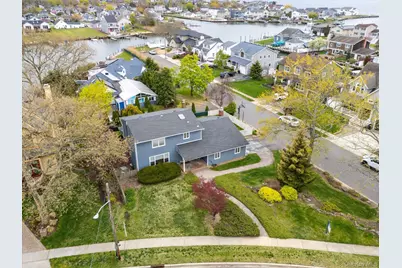 142 E Shore Drive, Massapequa, NY 11758 - Photo 37