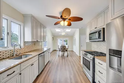 31 Indiana Street, Hicksville, NY 11801 - Photo 3