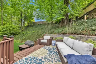 9 Winding Way, Sea Cliff, NY 11579 - Photo 13