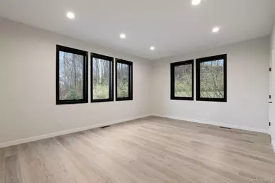 18 Hillside Avenue, Katonah, NY 10536 - Photo 11