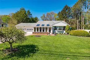 23 Clearbrook Dr, Smithtown, NY 11787 - Photo 25
