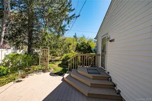 23 Clearbrook Dr, Smithtown, NY 11787 - Photo 29