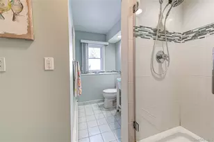 23 Clearbrook Dr, Smithtown, NY 11787 - Photo 21
