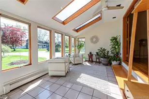 23 Clearbrook Dr, Smithtown, NY 11787 - Photo 3