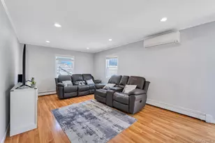 7 Swan Ln, Levittown, NY 11756 - Photo 7
