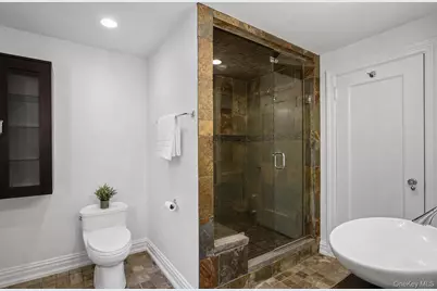 449 Pelham Manor Road, Pelham, NY 10803 - Photo 15