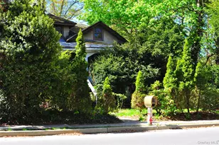 50 Cedar St, Stony Brook, NY 11790 - Photo 7