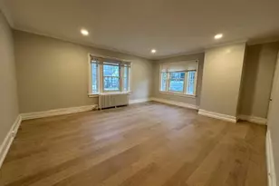 81 New St, Huntington, NY 11743 - Photo 3