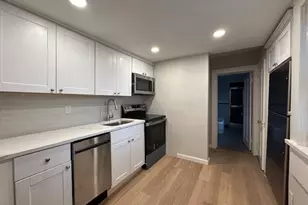 81 New St, Huntington, NY 11743 - Photo 5
